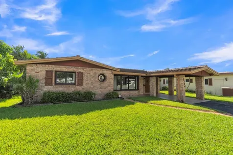 1774 NW 39th Place Oakland Park FL 33309
