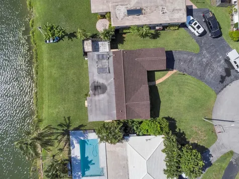 1774 NW 39th Place Oakland Park FL 33309