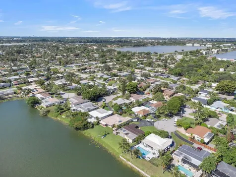 1774 NW 39th Place Oakland Park FL 33309