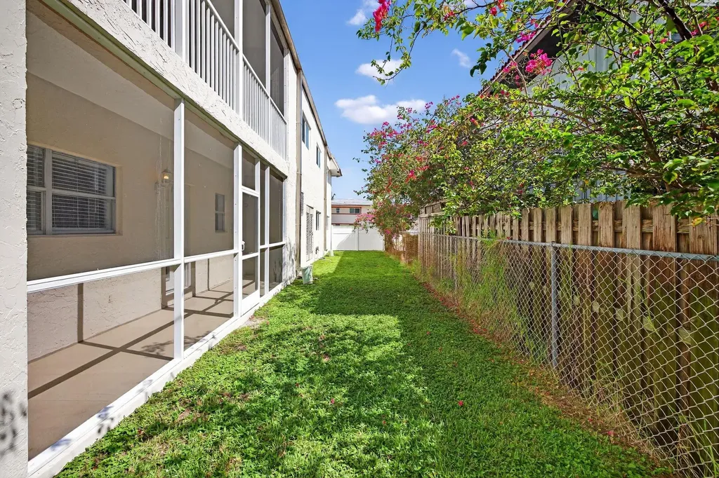 1450 N Riverside Drive Pompano Beach FL 33062