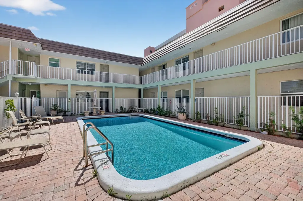 1450 N Riverside Drive Pompano Beach FL 33062