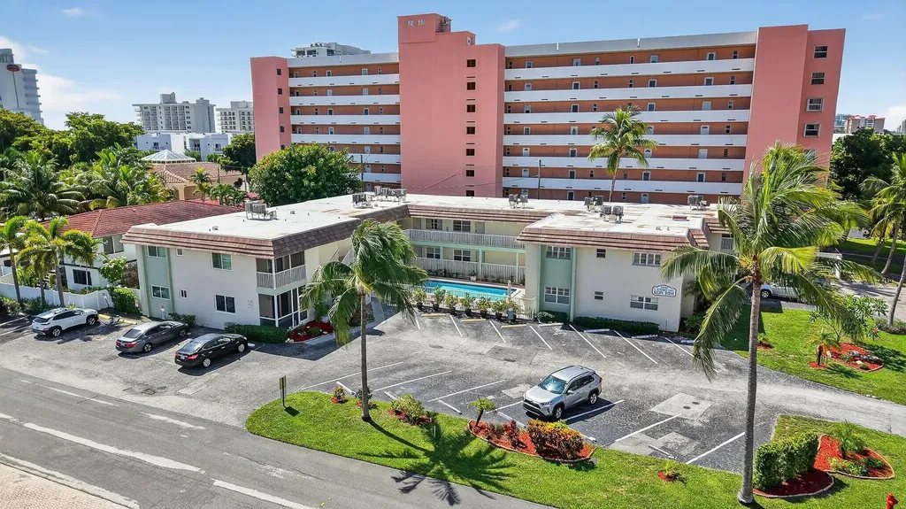 1450 N Riverside Drive Pompano Beach FL 33062