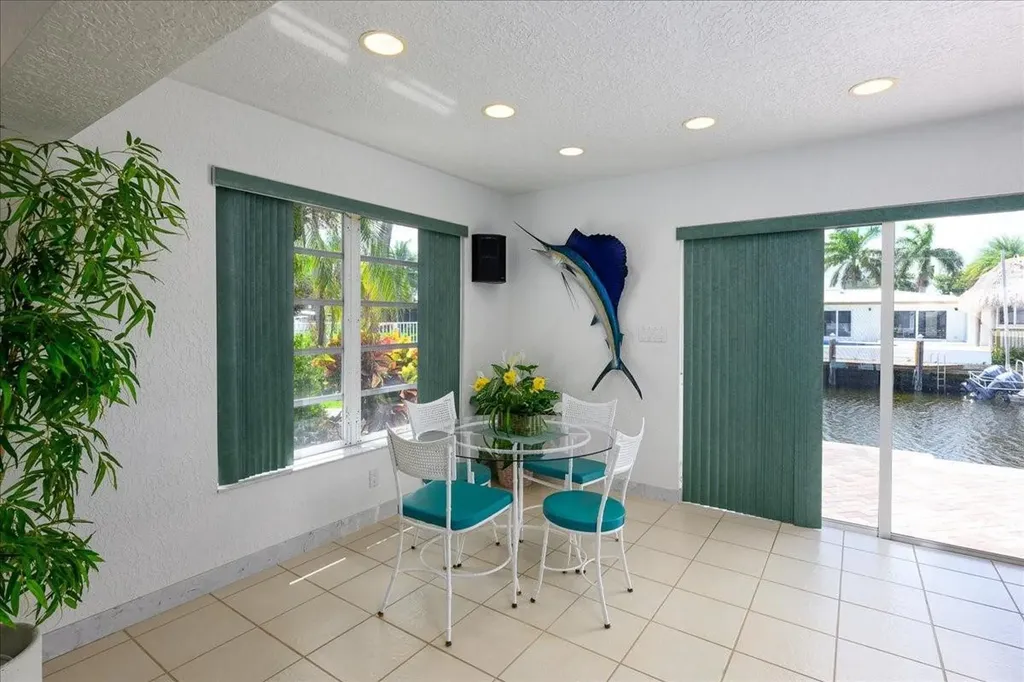 200 SE 11th Street Pompano Beach FL 33060