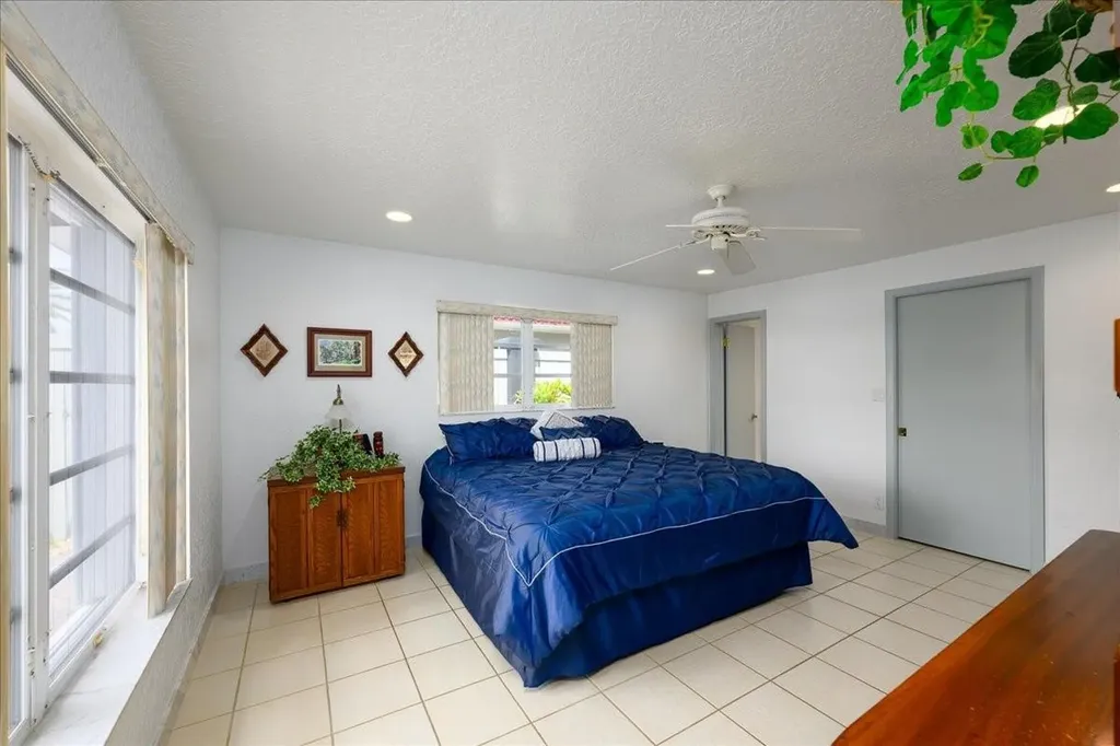 200 SE 11th Street Pompano Beach FL 33060