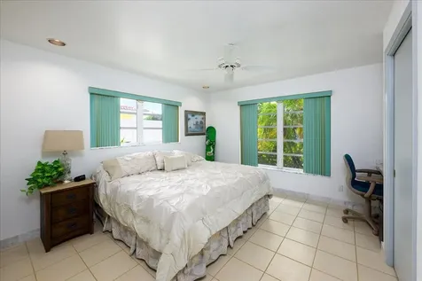 200 SE 11th Street Pompano Beach FL 33060