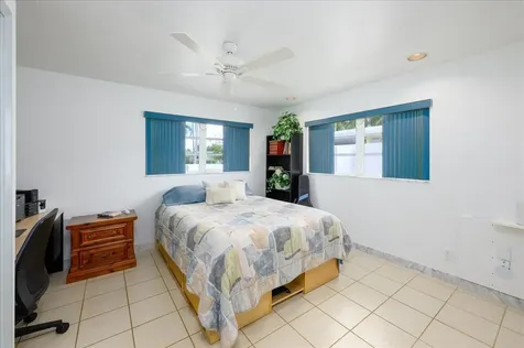 200 SE 11th Street Pompano Beach FL 33060