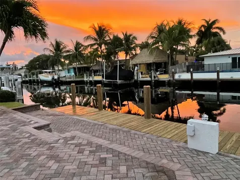 200 SE 11th Street Pompano Beach FL 33060