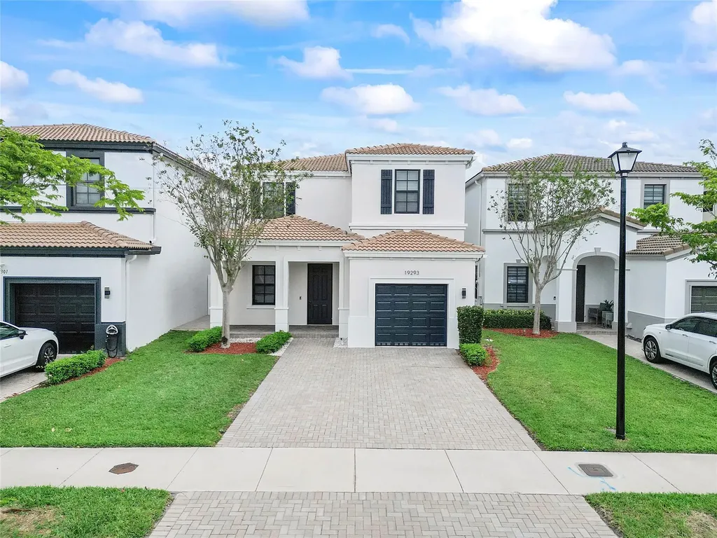 19293 NE 8th Court Miami FL 33179