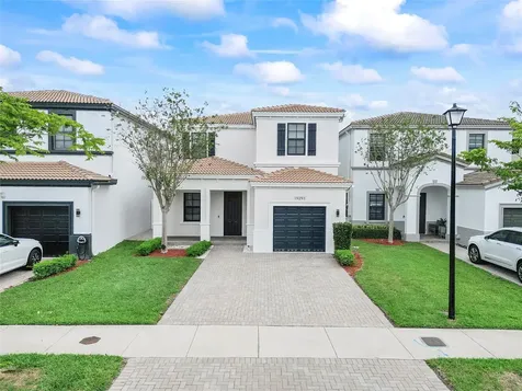 19293 NE 8th Court Miami FL 33179