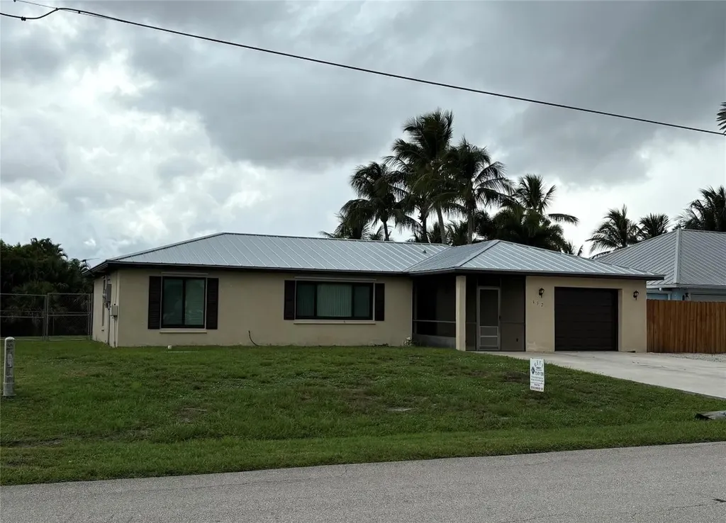 632 SE Essex Drive Port St Lucie FL 34984