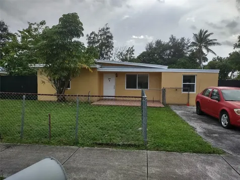 128 Miami Gardens Road West Park FL 33023