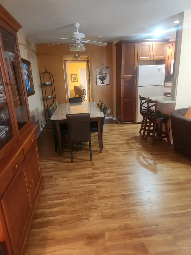237 Farnham J Deerfield Beach FL 33442
