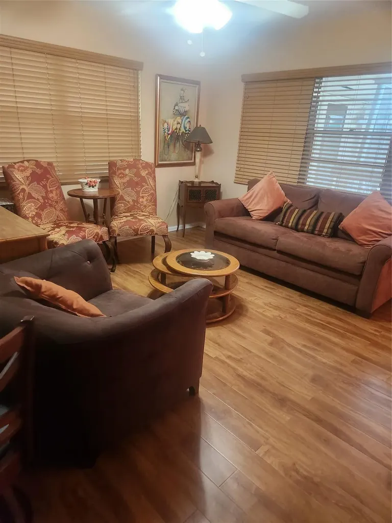 237 Farnham J Deerfield Beach FL 33442