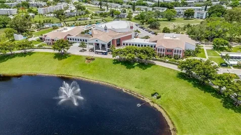 237 Farnham J Deerfield Beach FL 33442