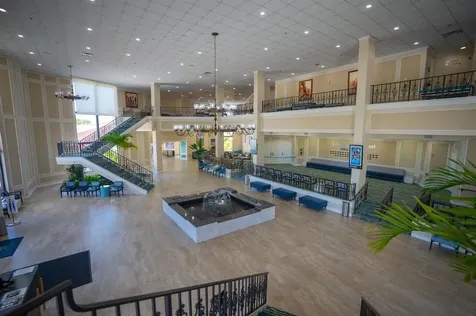 237 Farnham J Deerfield Beach FL 33442