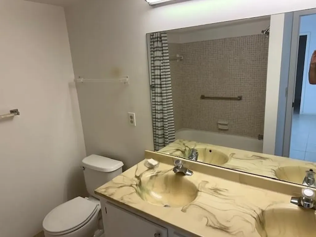 408 Grantham A Deerfield Beach FL 33442