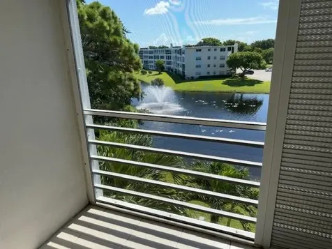 408 Grantham A Deerfield Beach FL 33442