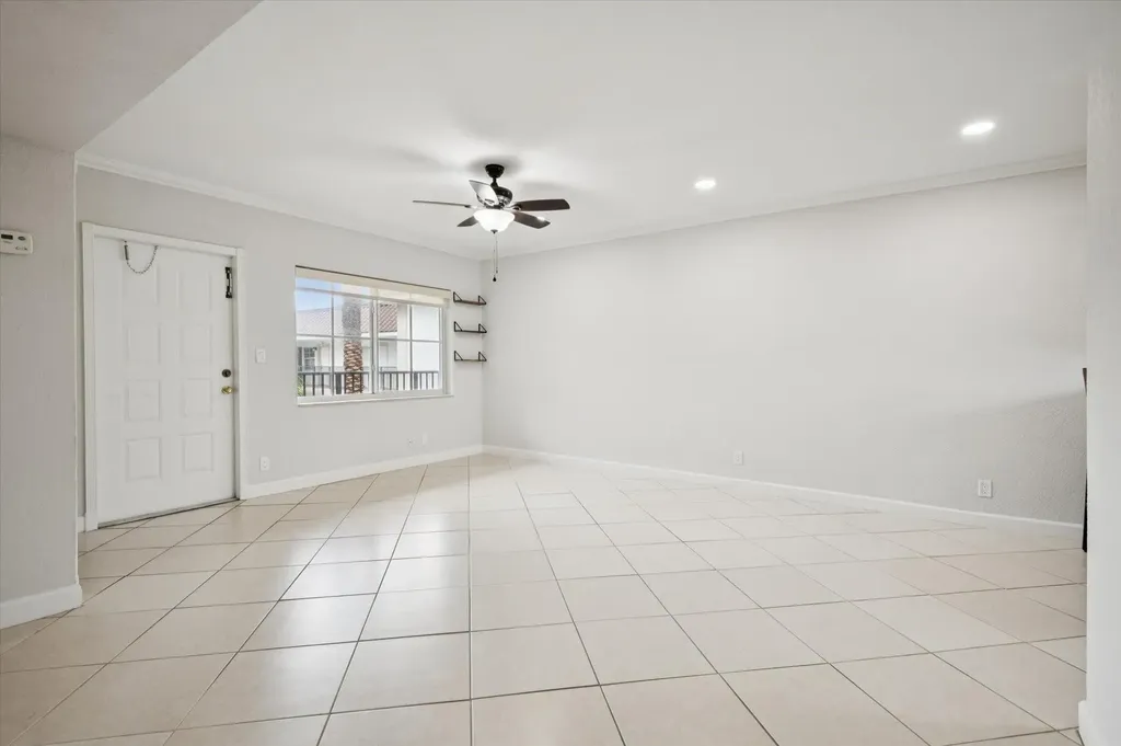 924 SE 2nd Street Fort Lauderdale FL 33301
