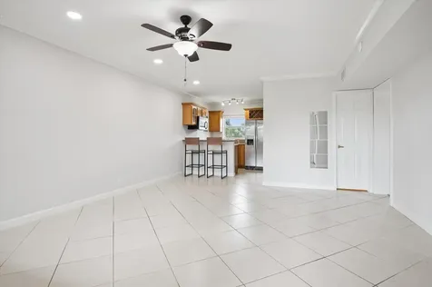 924 SE 2nd Street Fort Lauderdale FL 33301