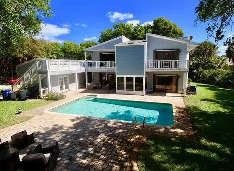902 Holoma Drive Vero Beach FL 32963