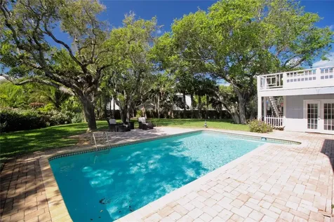 902 Holoma Drive Vero Beach FL 32963