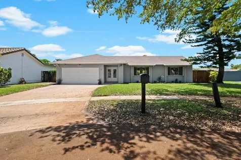 8669 SW 51st Street Cooper City FL 33328