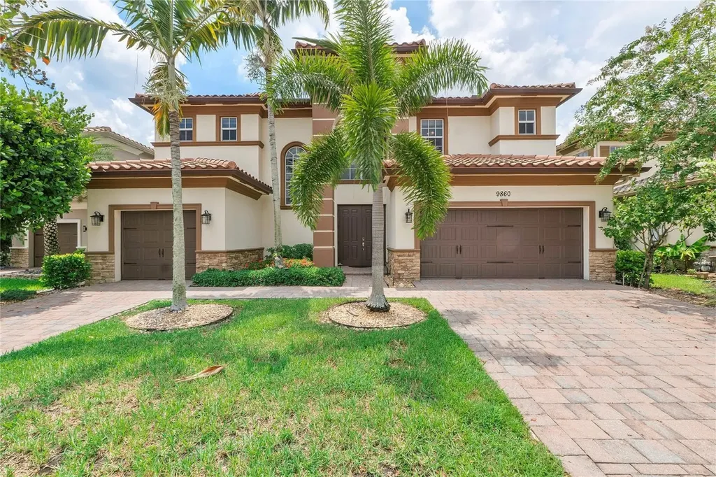 9860 Lakeview Lane Parkland FL 33076