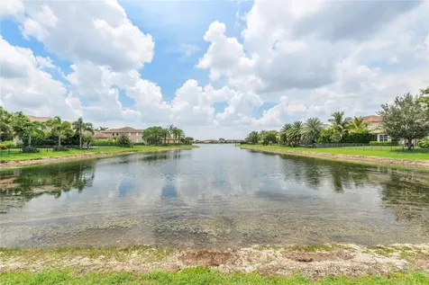 9860 Lakeview Lane Parkland FL 33076