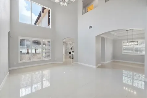 9860 Lakeview Lane Parkland FL 33076