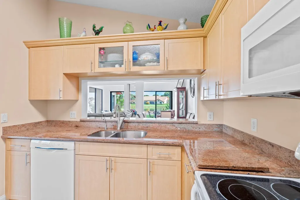 8486 Heather Place Boynton Beach FL 33472