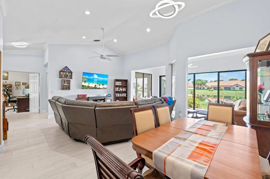 8486 Heather Place Boynton Beach FL 33472