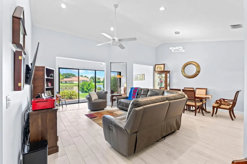 8486 Heather Place Boynton Beach FL 33472