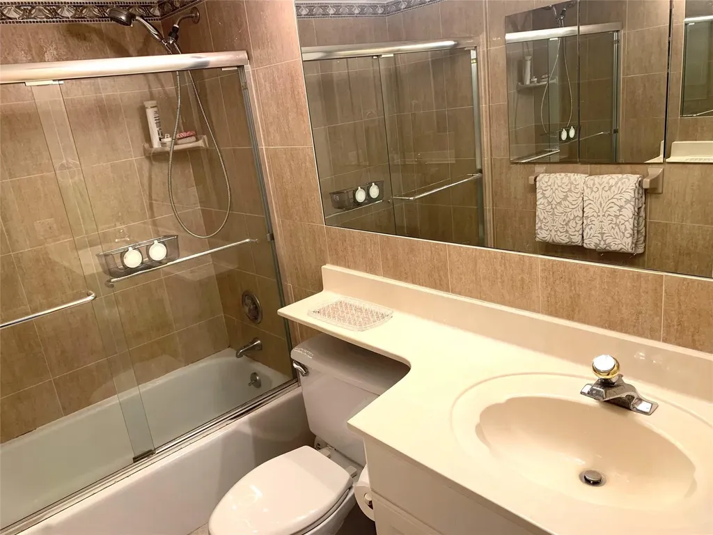 2731 NE 14th Street Causeway Pompano Beach FL 33062