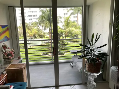 2731 NE 14th Street Causeway Pompano Beach FL 33062