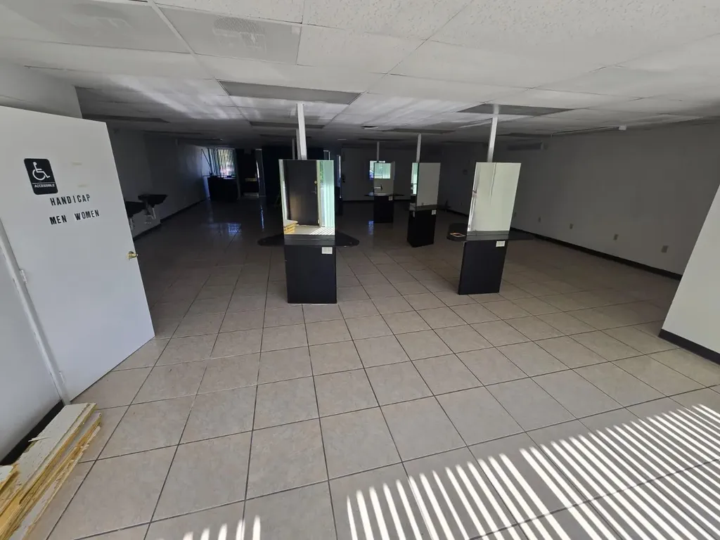 2501 N State Road 7 Margate FL 33063