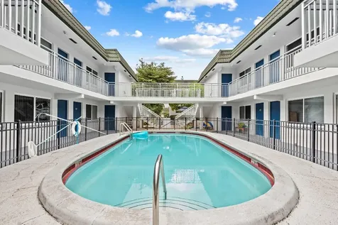 1000 SE 15th Street Fort Lauderdale FL 33316