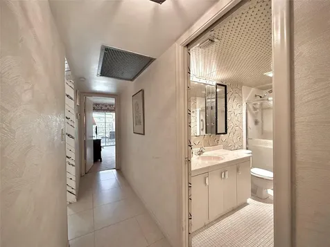 2504 Antigua Terrace Coconut Creek FL 33066