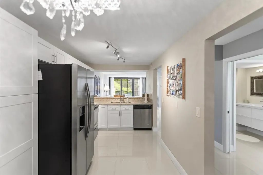 16 Royal Palm Way Boca Raton FL 33432