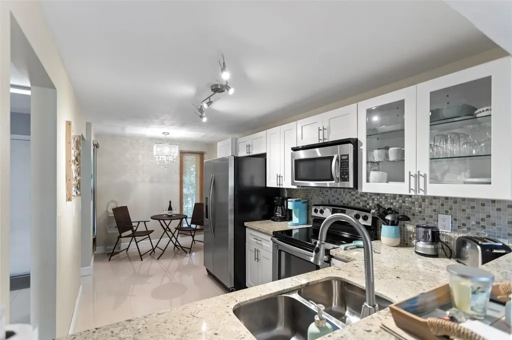 16 Royal Palm Way Boca Raton FL 33432