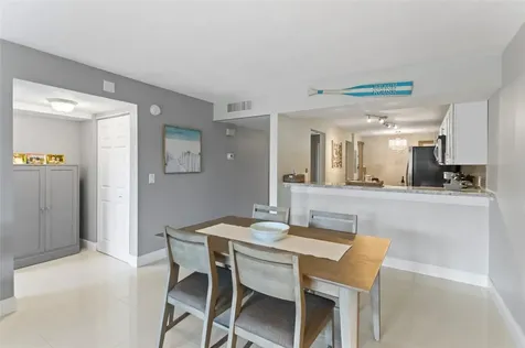 16 Royal Palm Way Boca Raton FL 33432