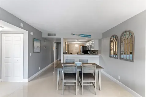 16 Royal Palm Way Boca Raton FL 33432