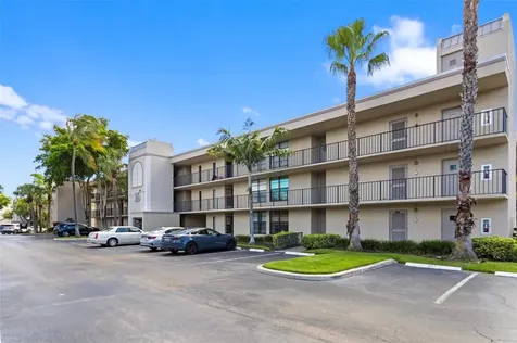16 Royal Palm Way Boca Raton FL 33432