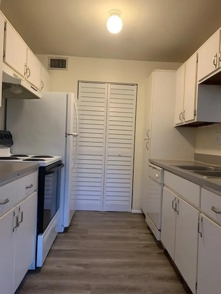 4084 NW 87th Avenue Sunrise FL 33351
