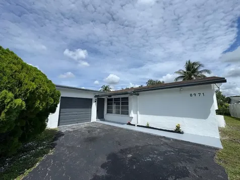 8971 NW 8th Street Pembroke Pines FL 33024