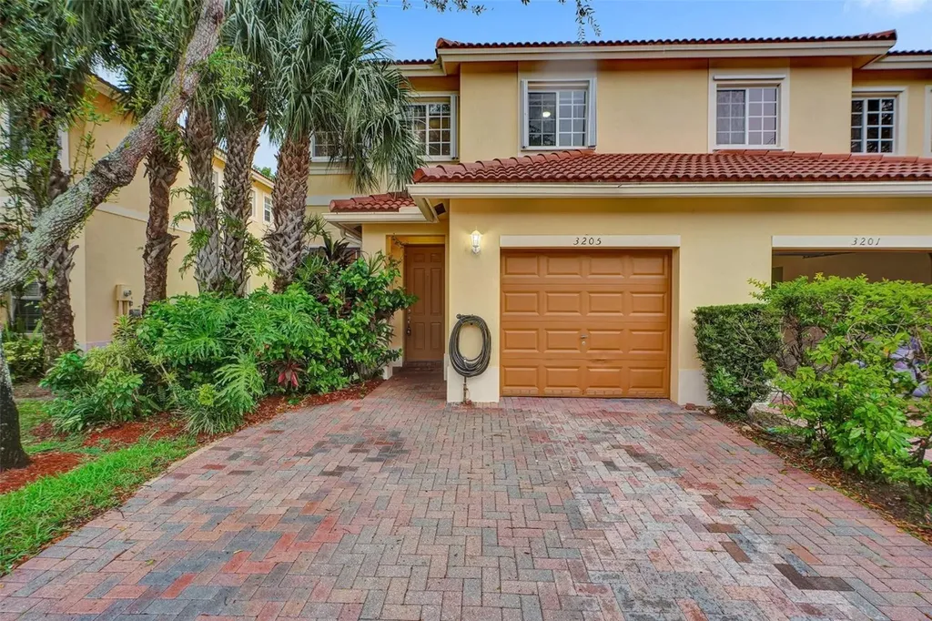 3205 NW 33rd Street Oakland Park FL 33309