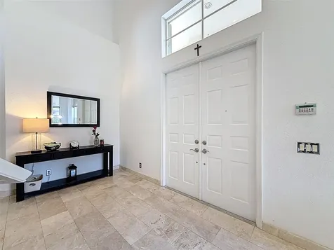 1673 Victoria Pointe Circle Weston FL 33327