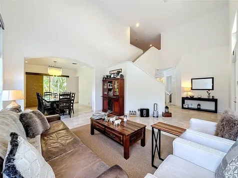 1673 Victoria Pointe Circle Weston FL 33327
