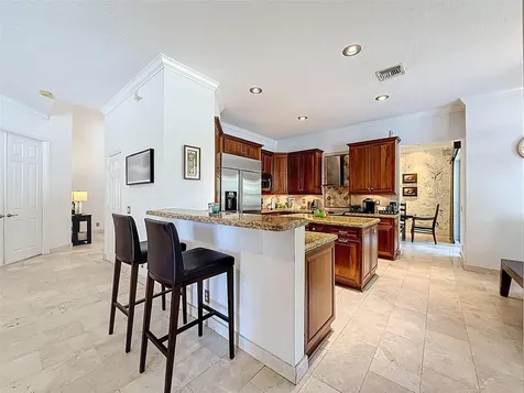 1673 Victoria Pointe Circle Weston FL 33327
