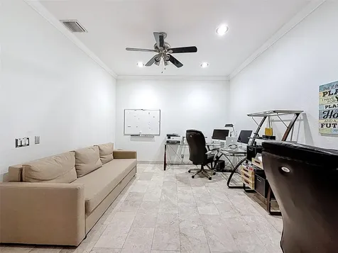 1673 Victoria Pointe Circle Weston FL 33327