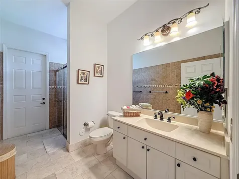 1673 Victoria Pointe Circle Weston FL 33327